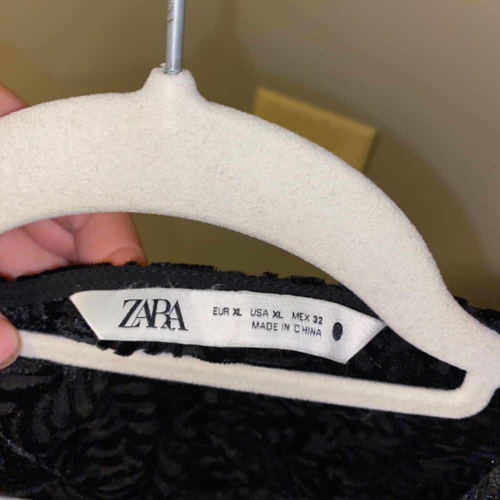 Zara Top - Picture 3 of 4